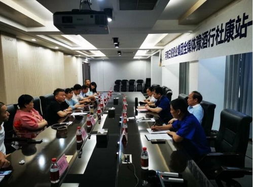 杜康控股銷售公司總經(jīng)理肖志雄談市場動態(tài) 銷售勢頭強勁，部分產(chǎn)品供不應(yīng)求